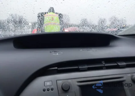 2013 Toyota Prius Three z USA, uszkodzony, nr VIN JTDKN3DU2D1728184